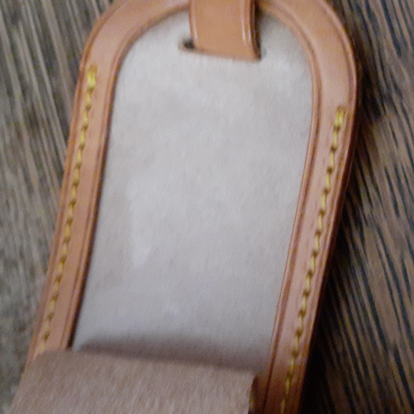 Louis Vuitton Luggage Tag, Belt & Strap: 3 pcs Outstanding Con… - Picture 8 of 9